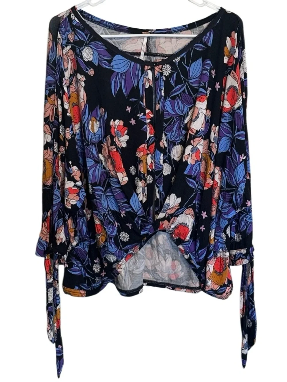 Free People Keepin On Boho Tee Floral Patterned Top Size LARGE OB749067